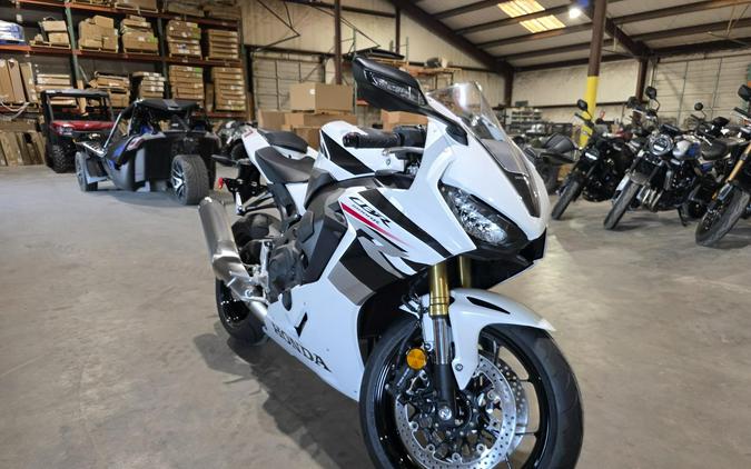 2026 Honda CBR1000RR Base