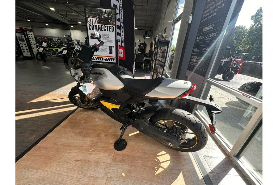 2025 Can-Am Pulse '73