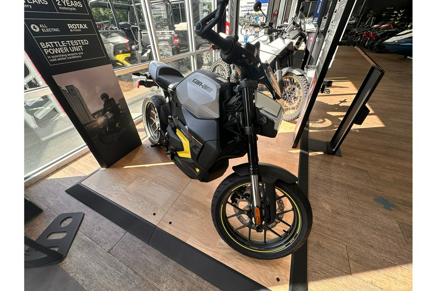 2025 Can-Am Pulse '73