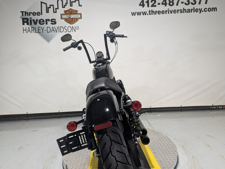 2020 Harley-Davidson® Iron 1200™ Vivid Black