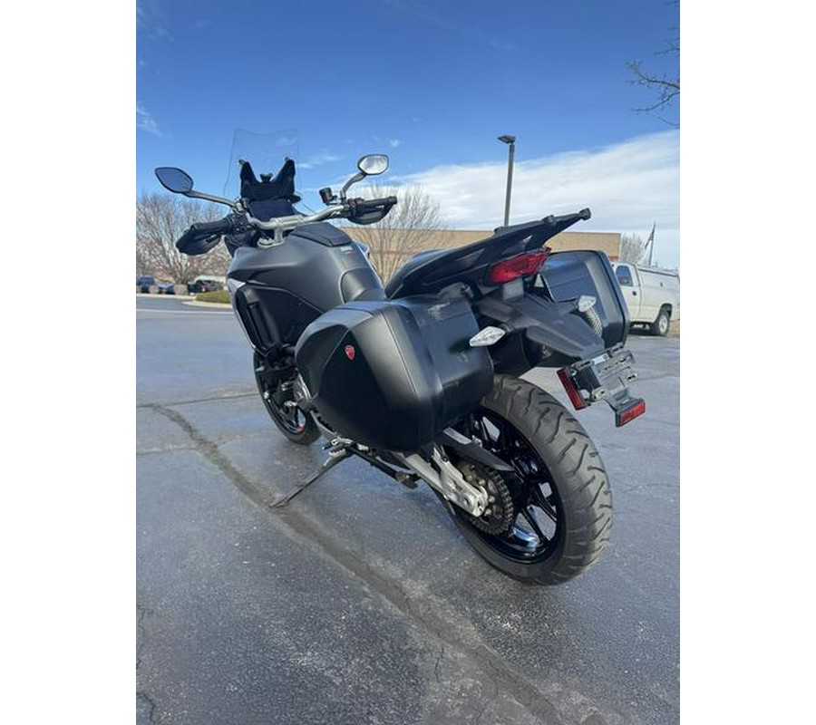 2022 Ducati Multistrada V4S Aviator Grey / Alloy Wheels