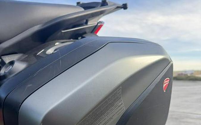2022 Ducati Multistrada V4S Aviator Grey / Alloy Wheels