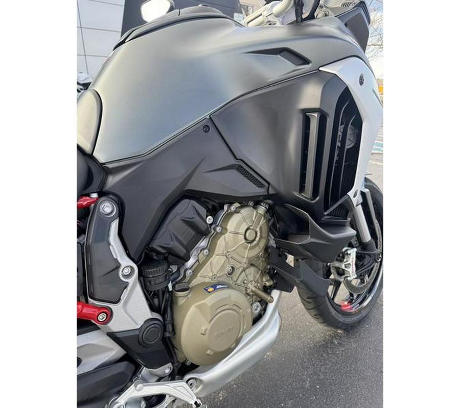 2022 Ducati Multistrada V4S Aviator Grey / Alloy Wheels