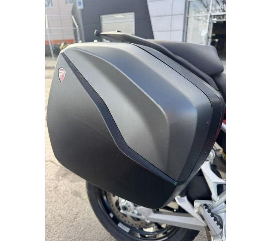 2022 Ducati Multistrada V4S Aviator Grey / Alloy Wheels