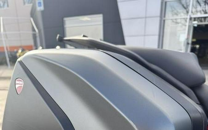 2022 Ducati Multistrada V4S Aviator Grey / Alloy Wheels