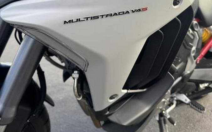 2022 Ducati Multistrada V4S Aviator Grey / Alloy Wheels