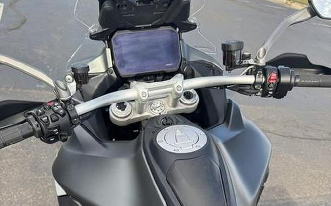 2022 Ducati Multistrada V4S Aviator Grey / Alloy Wheels