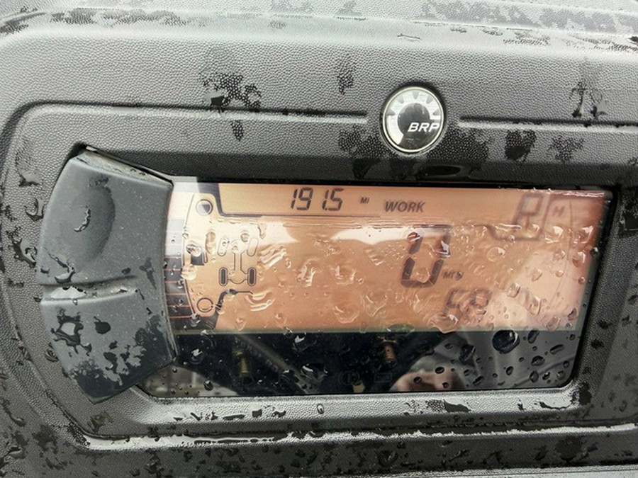 2023 Can-Am Outlander Pro Hunting Edition HD7