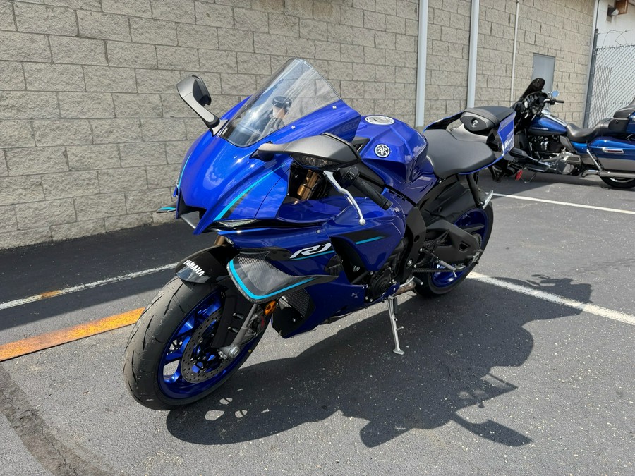 2026 Yamaha YZF-R1
