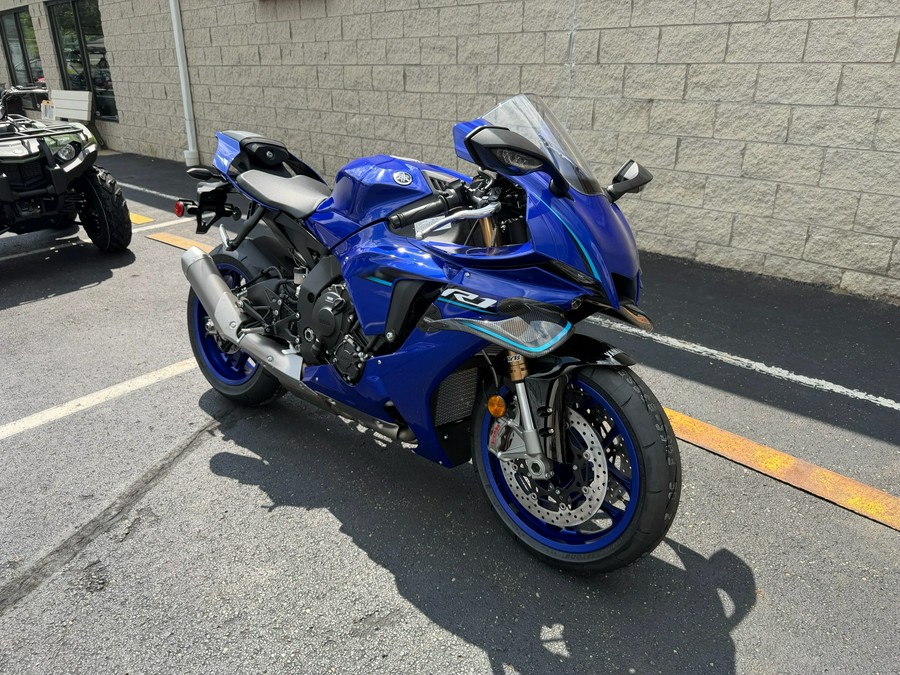 2026 Yamaha YZF-R1