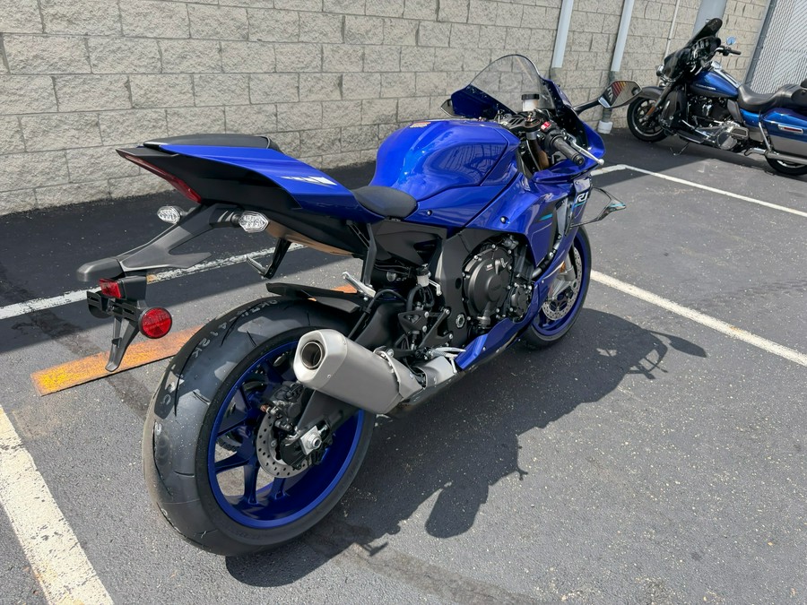 2026 Yamaha YZF-R1