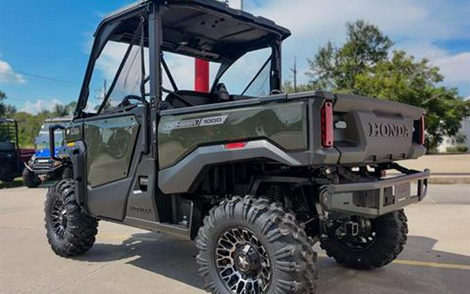 2026 Honda Pioneer 1000 Deluxe
