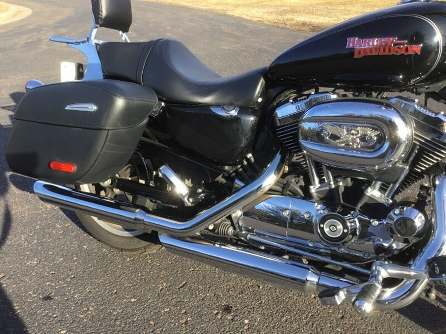 2015 Harley-Davidson® SuperLow® 1200T BLACK W/ PINSTRIPE