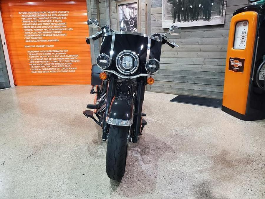 2018 Harley-Davidson® FLHCS - Softail® Heritage Classic 114