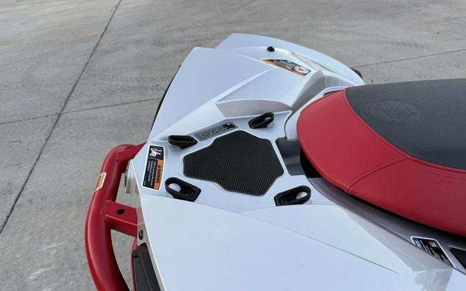 2026 Can-Am Renegade X mr 1000 R Hyper Silver & Legion Red