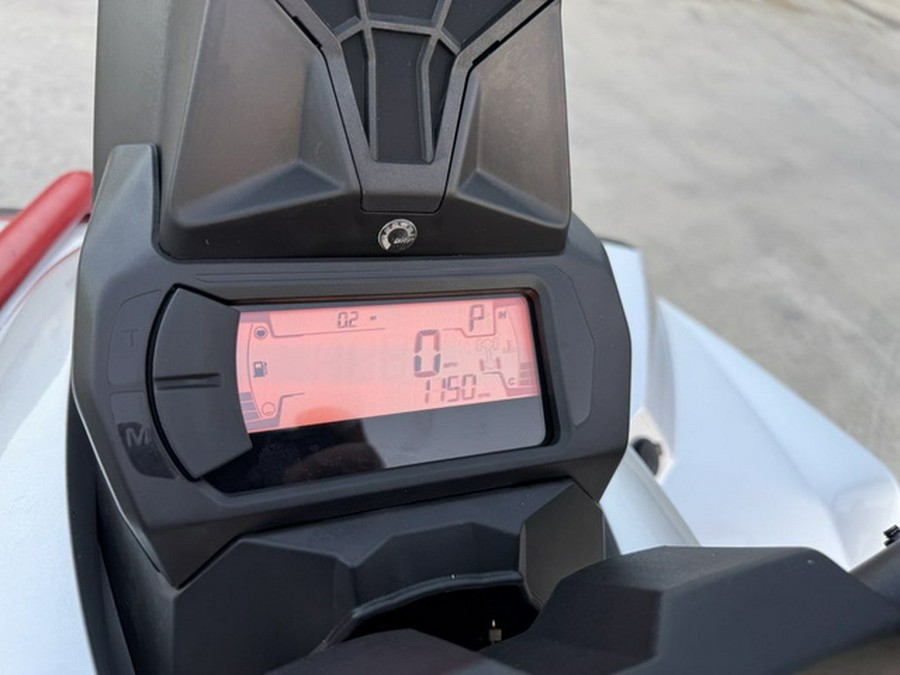 2026 Can-Am Renegade X mr 1000 R Hyper Silver & Legion Red