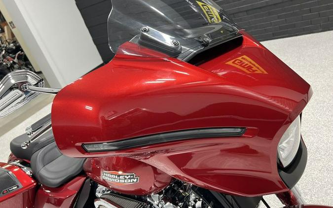 2025 Harley-Davidson FLHX - Street Glide