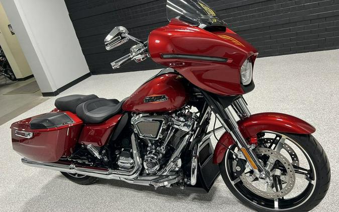 2025 Harley-Davidson FLHX - Street Glide