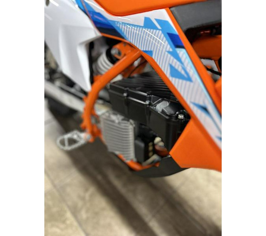 2024 KTM SX-E 3