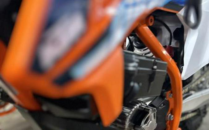 2023 KTM SX-E 3 First Look [Just In Time For Christmas]