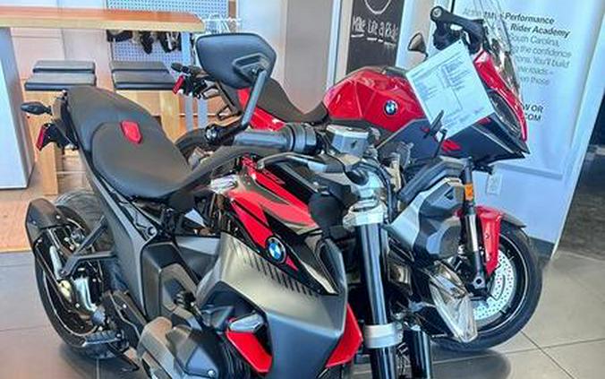 2026 BMW R 1300 R Option 719 Kilauea