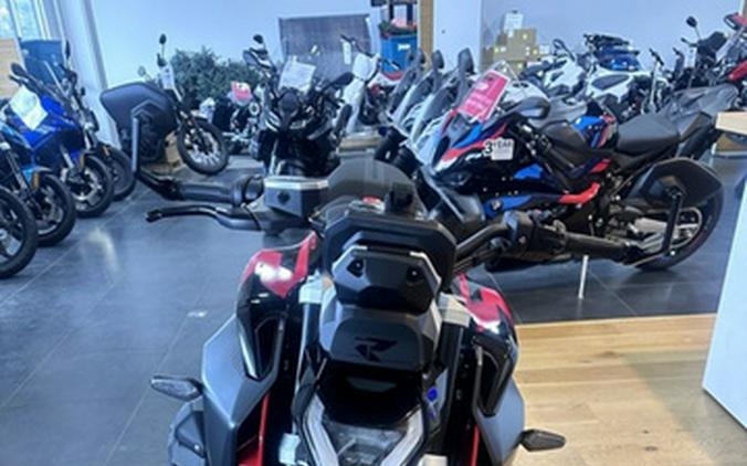 2026 BMW R 1300 R Exclusive