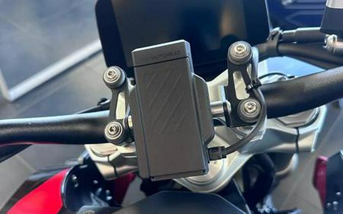 2026 BMW R 1300 R Option 719 Kilauea