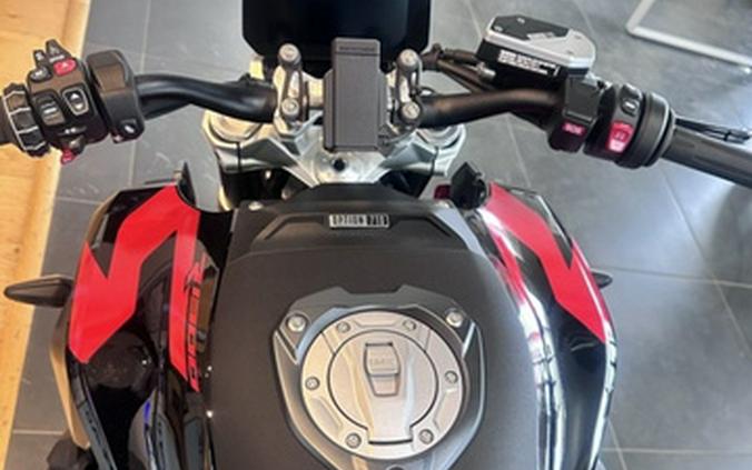 2026 BMW R 1300 R Exclusive