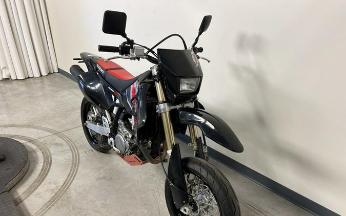 2022 Suzuki DR-Z 400SM Base