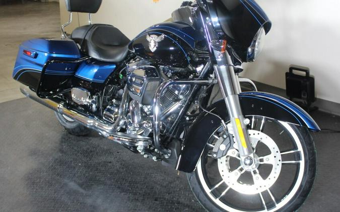 FLHX 2018 Street Glide®