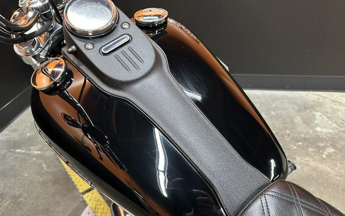 2006 Harley-Davidson FXDBI - Dyna Street Bob