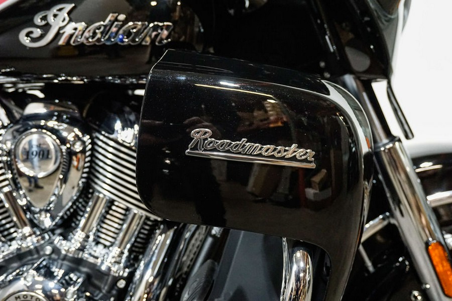 2023 Indian Motorcycle® Roadmaster® Black Metallic