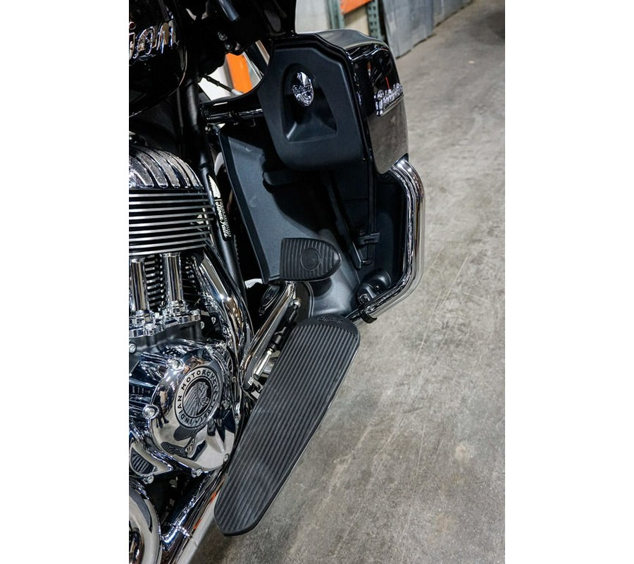 2023 Indian Motorcycle® Roadmaster® Black Metallic