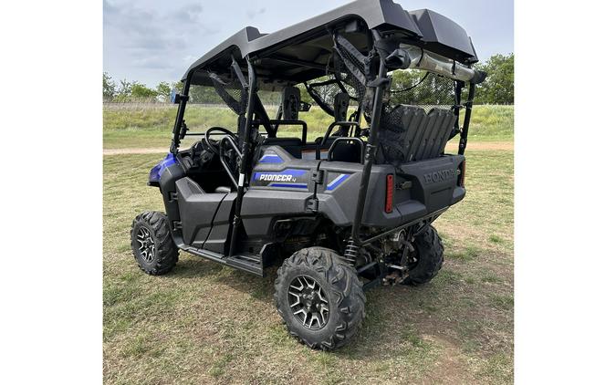 2019 Pioneer 700-4 Deluxe - Honda