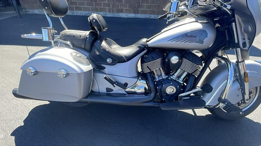 2017 Indian Motorcycle® Chieftain® Silver Smoke