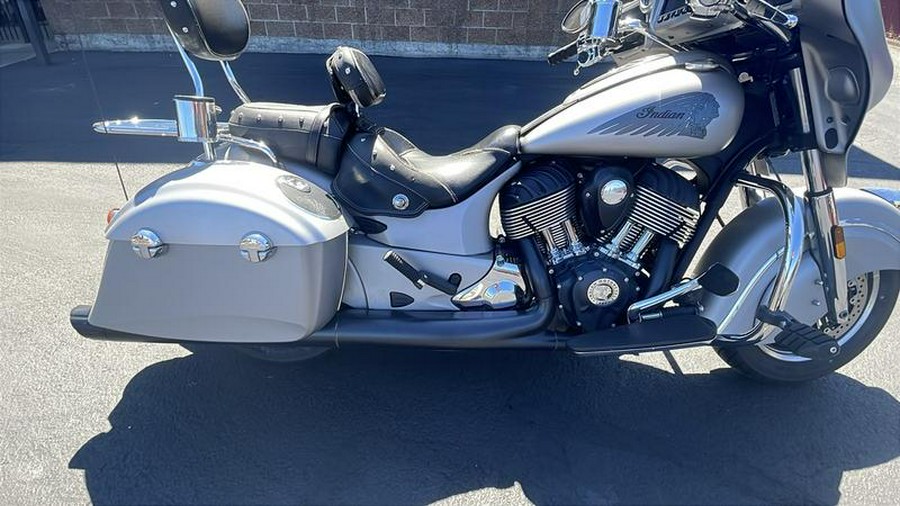 2017 Indian Motorcycle® Chieftain® Silver Smoke