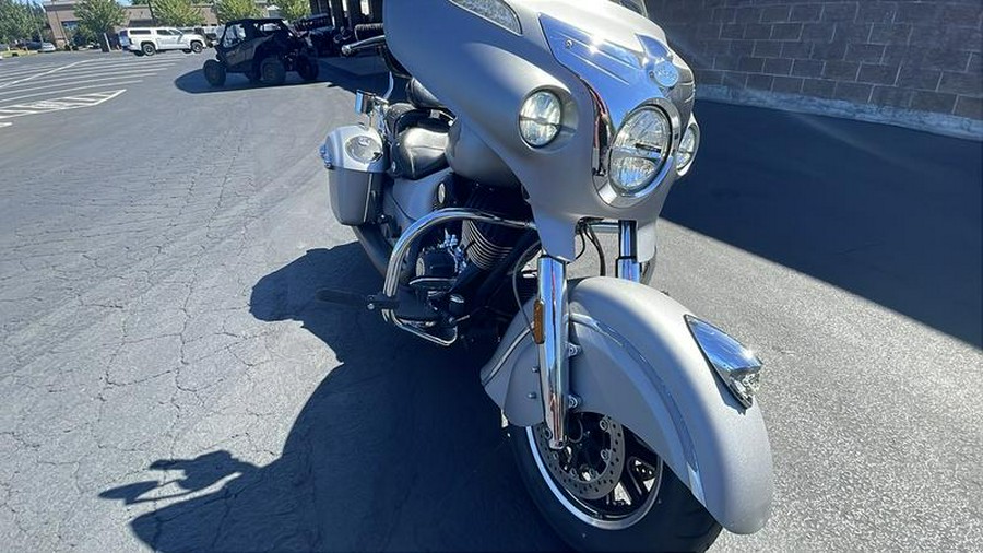 2017 Indian Motorcycle® Chieftain® Silver Smoke