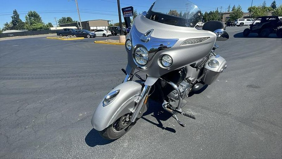 2017 Indian Motorcycle® Chieftain® Silver Smoke