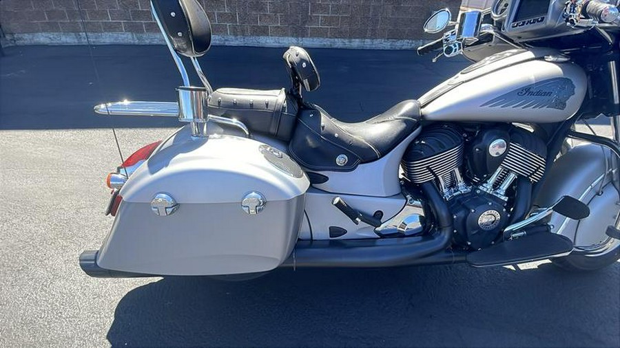 2017 Indian Motorcycle® Chieftain® Silver Smoke