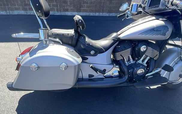 2017 Indian Motorcycle® Chieftain® Silver Smoke