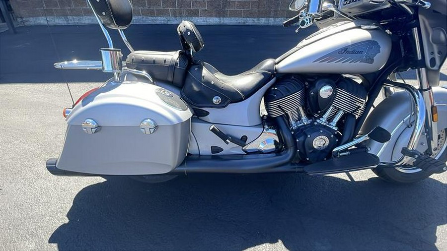 2017 Indian Motorcycle® Chieftain® Silver Smoke