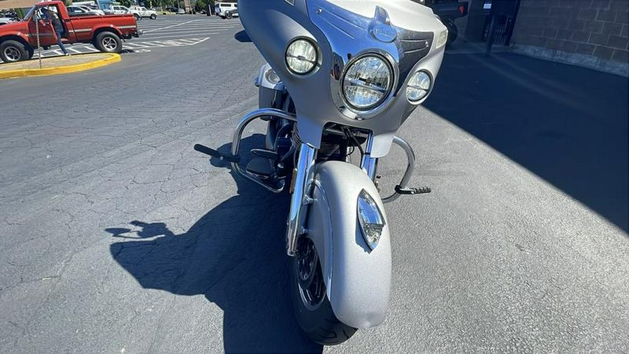 2017 Indian Motorcycle® Chieftain® Silver Smoke