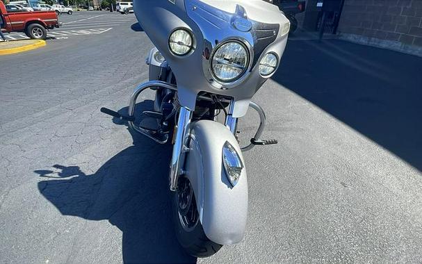 2017 Indian Motorcycle® Chieftain® Silver Smoke