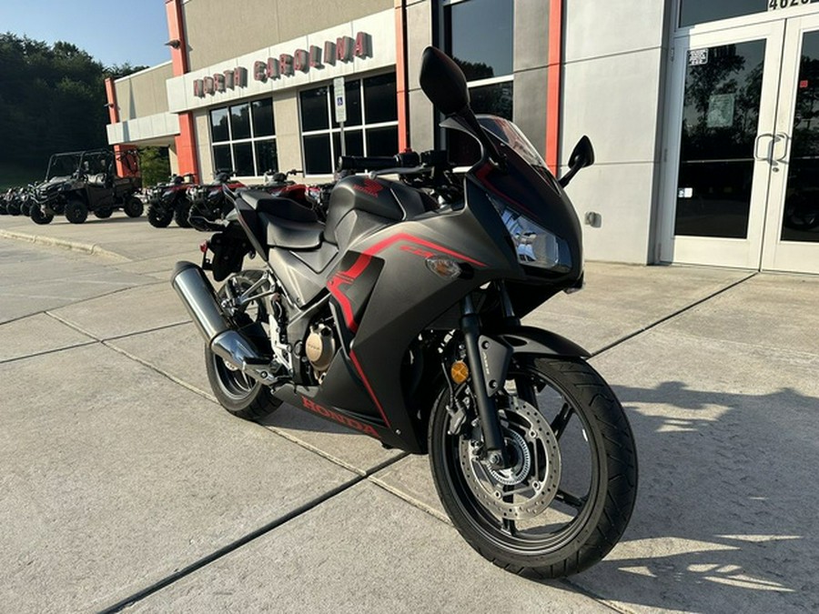 2022 Honda CBR300R ABS