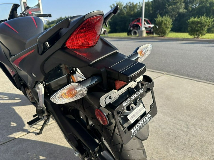 2022 Honda CBR300R ABS