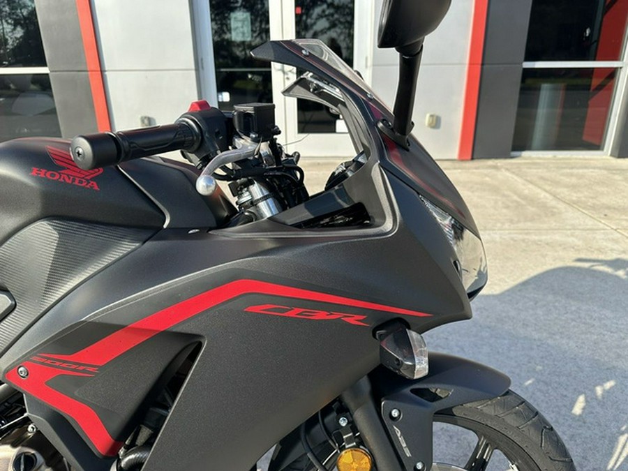 2022 Honda CBR300R ABS