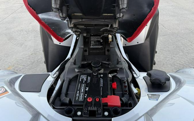 2026 Can-Am Renegade X mr 1000 R Hyper Silver & Legion Red