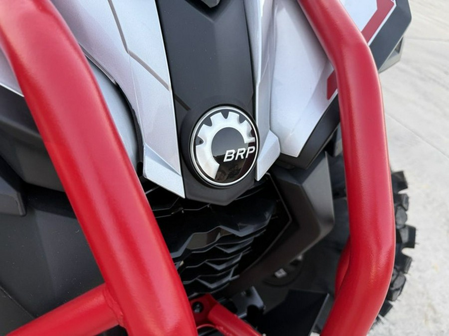 2026 Can-Am Renegade X mr 1000 R Hyper Silver & Legion Red