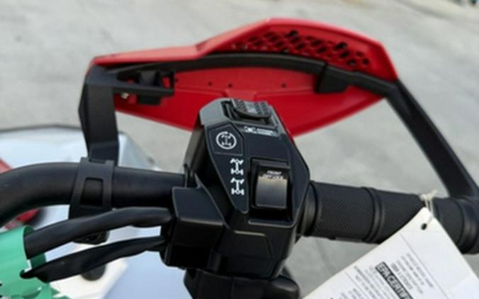 2026 Can-Am Renegade X mr 1000 R Hyper Silver & Legion Red