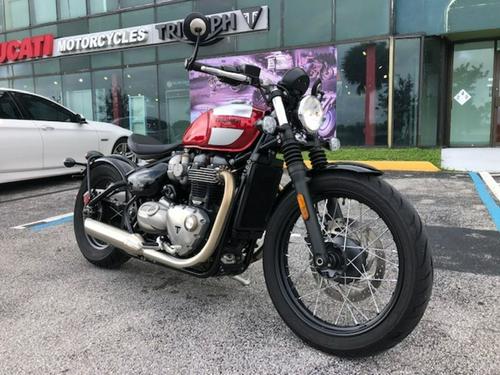 Here's our review of the 2018 Triumph Bonneville Bobber...